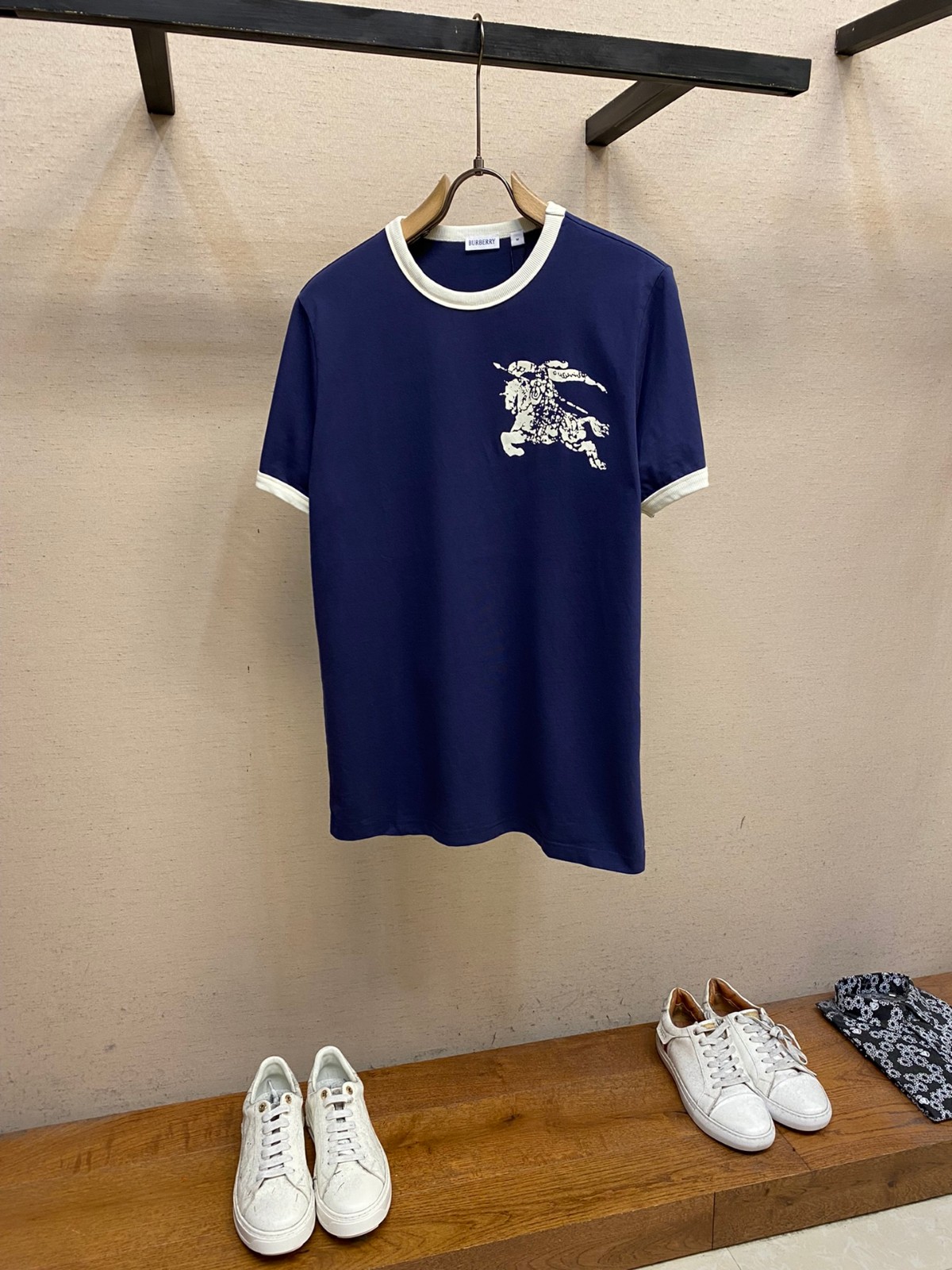 おしゃれ コットンク ルーネック Tシャツ バーバリー 半袖Tシャツ コピー ブルー