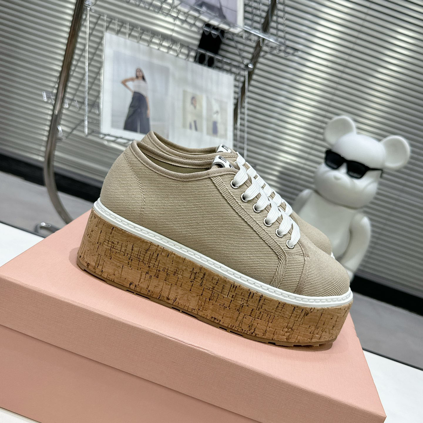 カジュアル 厚底 キャンバススニーカー ミュウミュウ シューズ スーパーコピー ベージュ