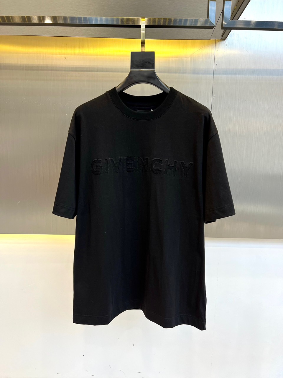 カジュアル ジバンシィ Tシャツ コピー クルーネック コットン 半袖Tシャツ ブラック