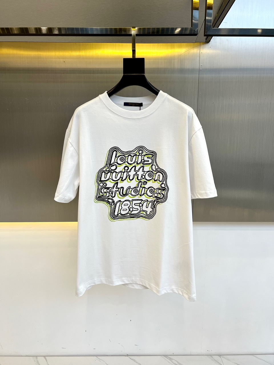 カジュアル ルイヴィトン Tシャツ 偽物 コットン 半袖Tシャツ ホワイト