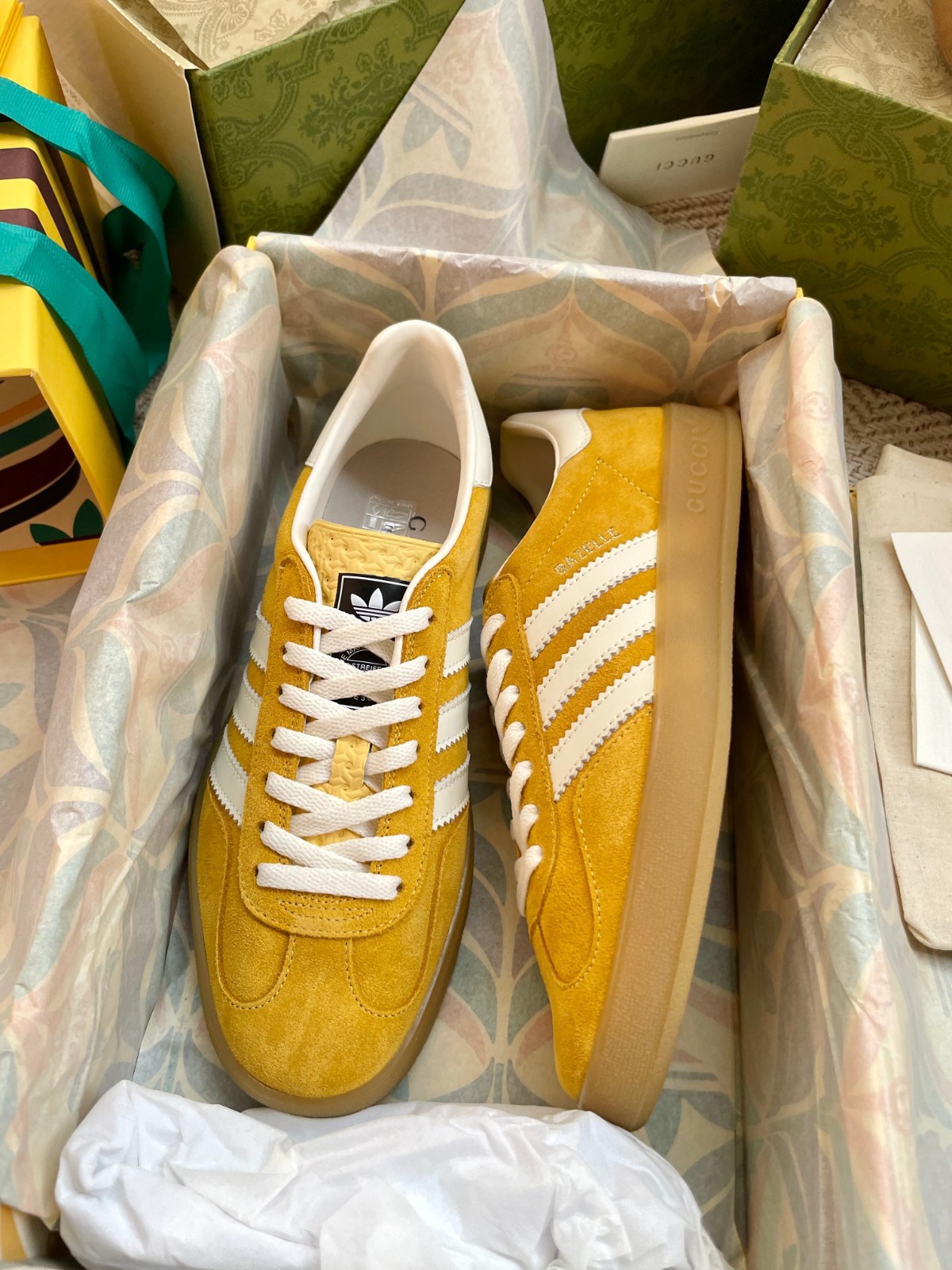 adidas x GUCCI ガゼルスニーカー グッチ スニーカー スーパーコピー レディース メンズ