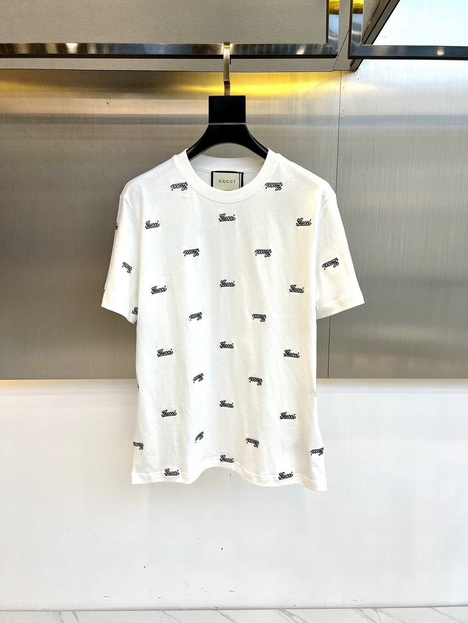 刺繍入り クルーネック コットン 半袖Tシャツ グッチ Tシャツ コピー ホワイト