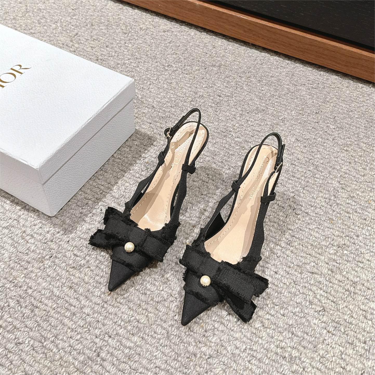 Adiorable スリングバックパンプス クリスチャン・ディオール パンプス コピー ブラック