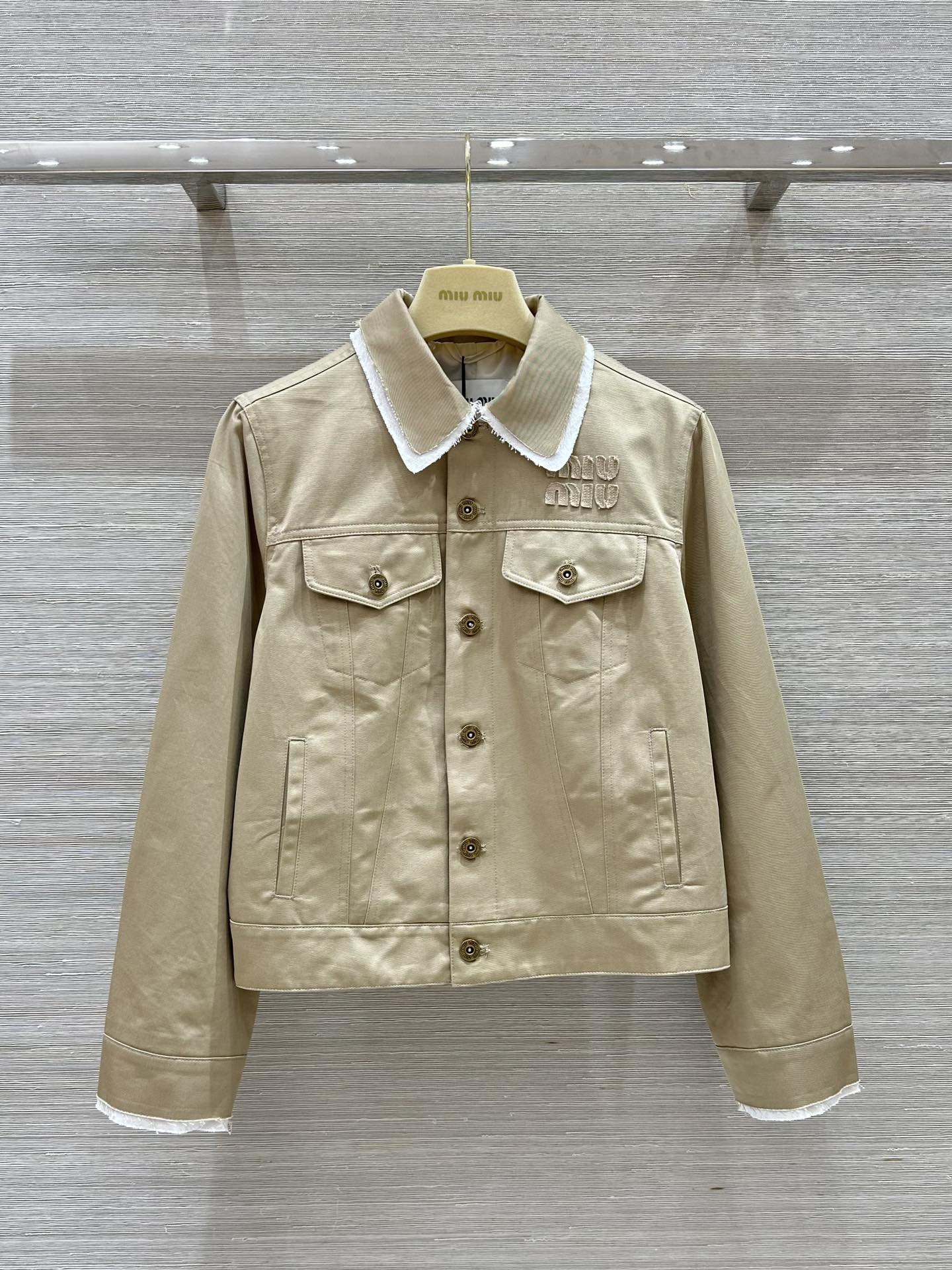 定番 カジュアル ブルゾン ミュウミュウ ジャケット コピー レディース ベージュ