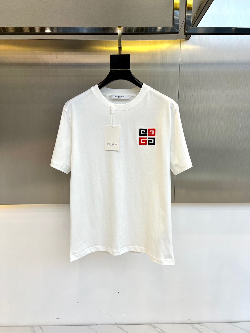 カジュアル ロゴ入り ジバンシィ Tシャツ コピー コットン 半袖Tシャツ ホワイト