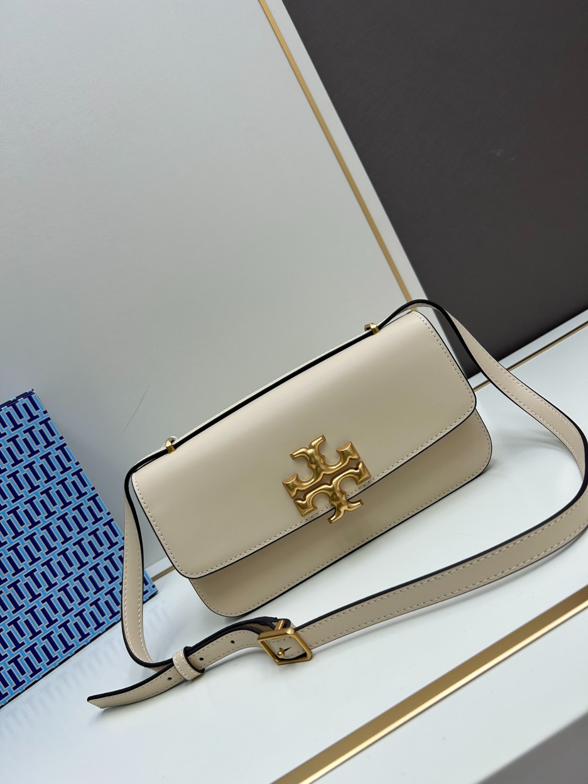 エレノア スモールレクタンギュラーバッグ トリーバーチ バッグ コピー ベージュ