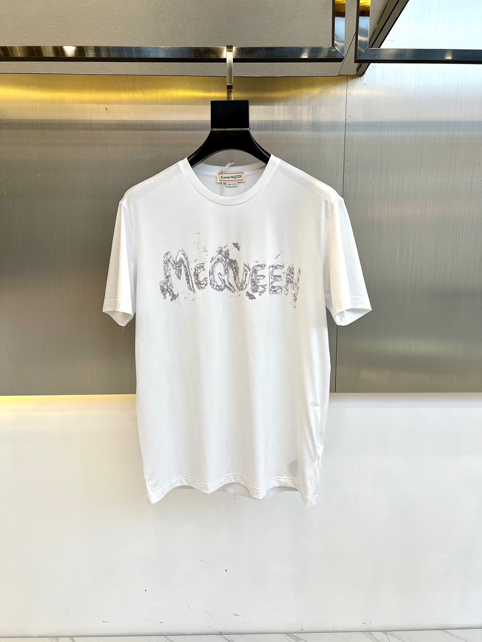 McQueenグラフィティ 半袖Tシャツ アレキサンダー・マックイーン Tシャツ コピー ホワイト
