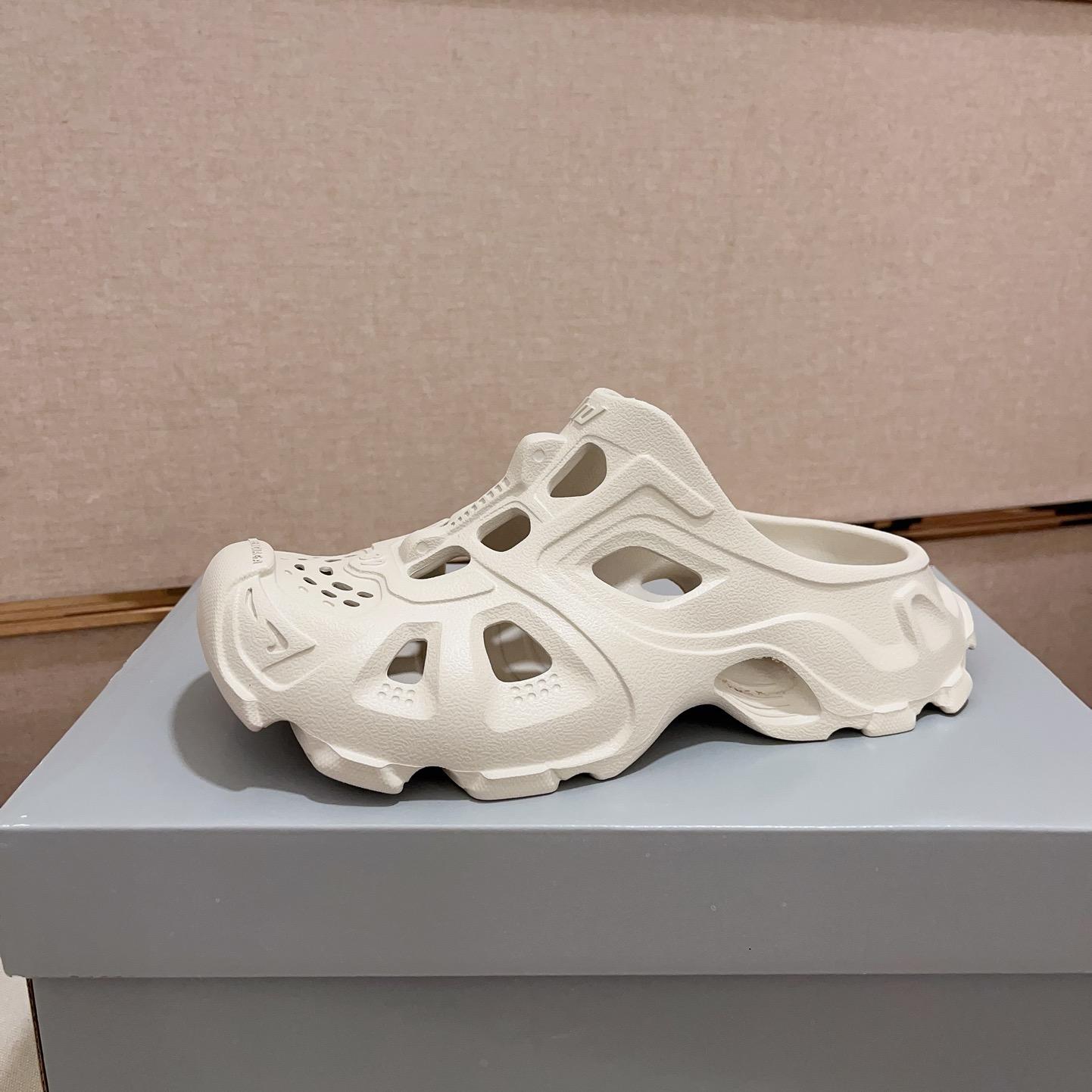 Balenciaga HD カットアウト ミュール バレンシアガ サンダル スーパーコピー ベージュ