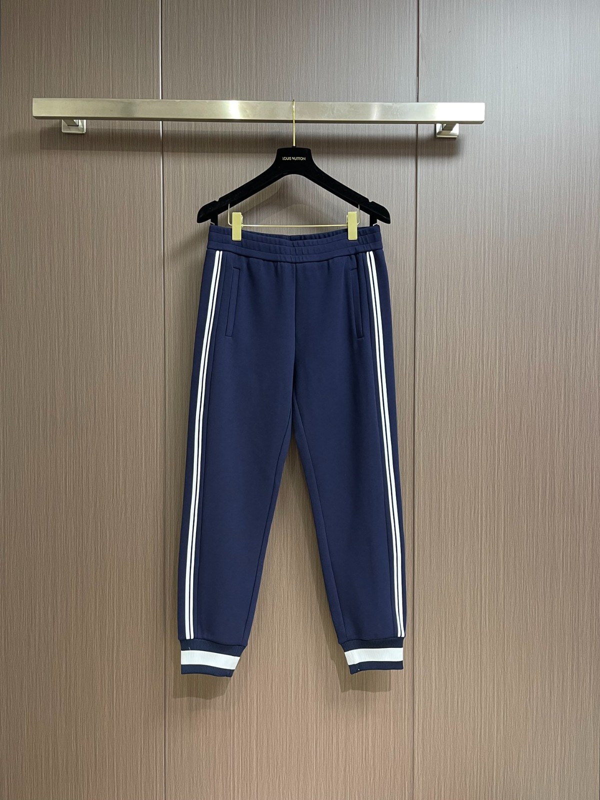 カジュアル ジョギングパンツ グッチ パンツ コピー お洒落 合わせやすい