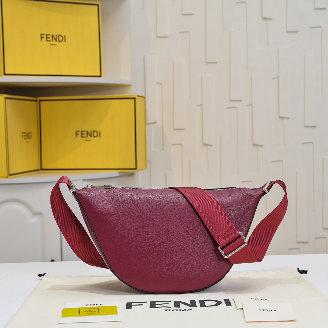 Fendi Roma レザー フェンディ メロン スモール スーパーコピー ショルダーバッグ レッド
