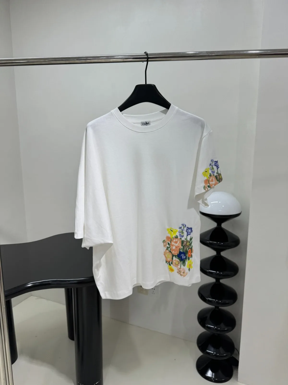 エンブロイダリー ドレープ Tシャツ ロエベ Tシャツ コピー カジュアル エンブロイダリー ドレープ Tシャツ ロエベ Tシャツ コピー カジュアル