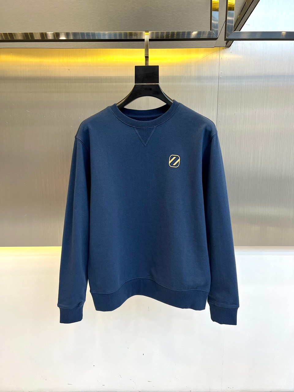 定番 合わせやすい スウェットシャツ エルメネジルド・ゼニア Tシャツ コピー ブルー