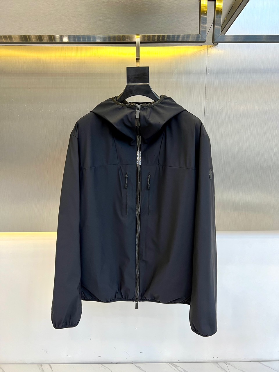カジュアル 合わせやすい マウンテンパーカー モンクレール ジャケット コピー ブラック