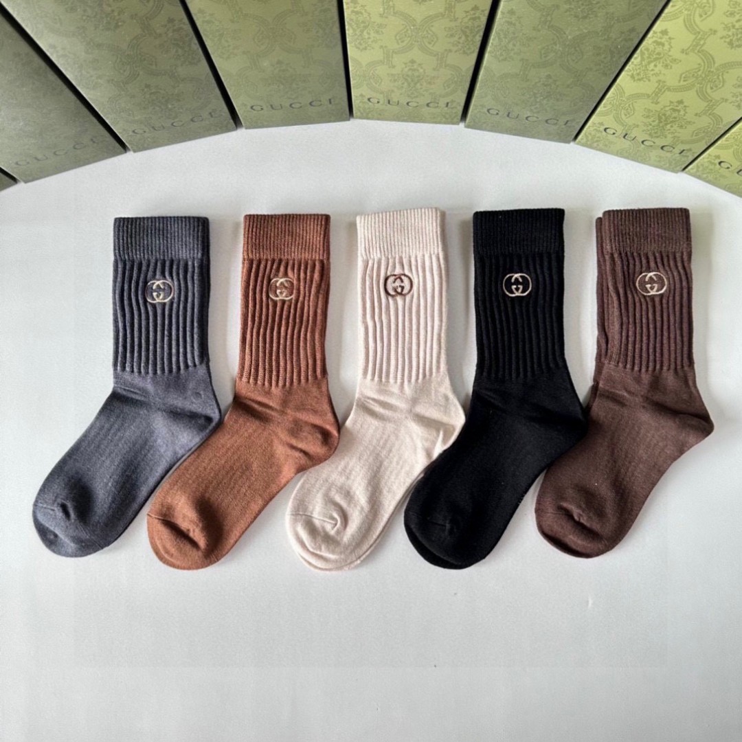グッチ 靴下 コピー ロゴ入り 合わせやすい 5足セット ソックス 