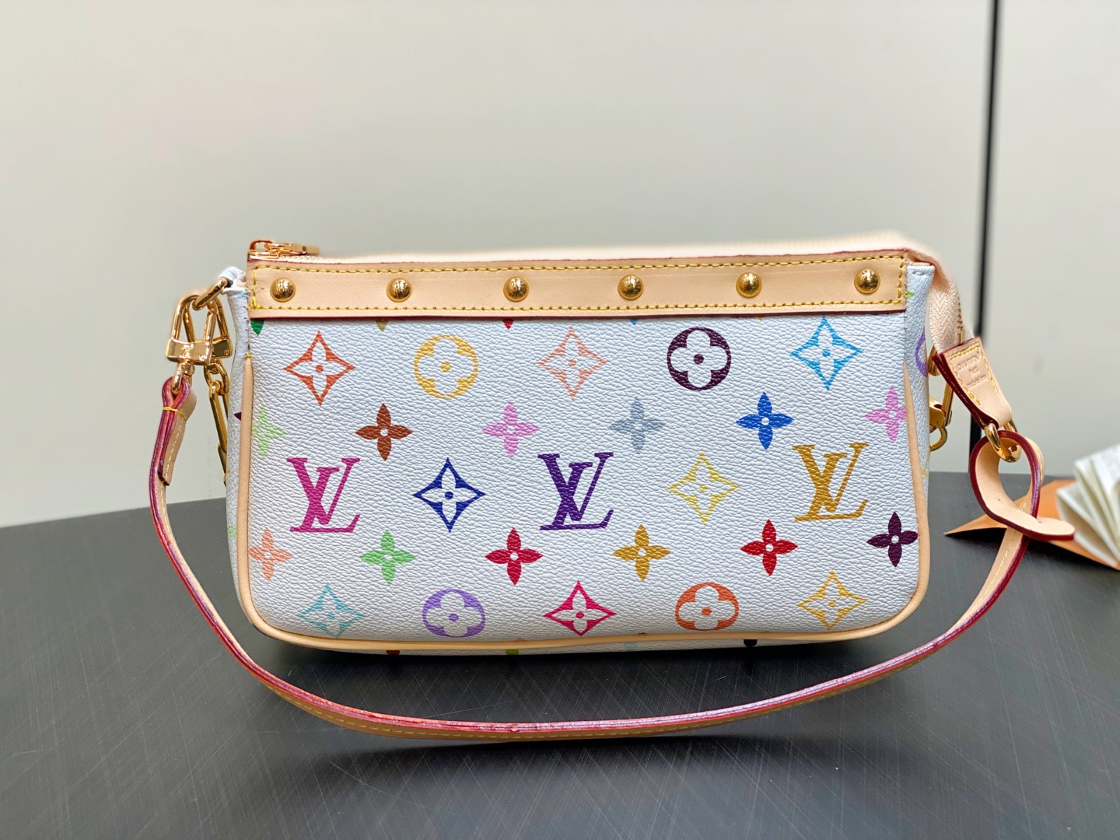 M13404 新作 LV × TM ポシェット･アクセソワール ルイヴィトン バッグ スーパーコピー