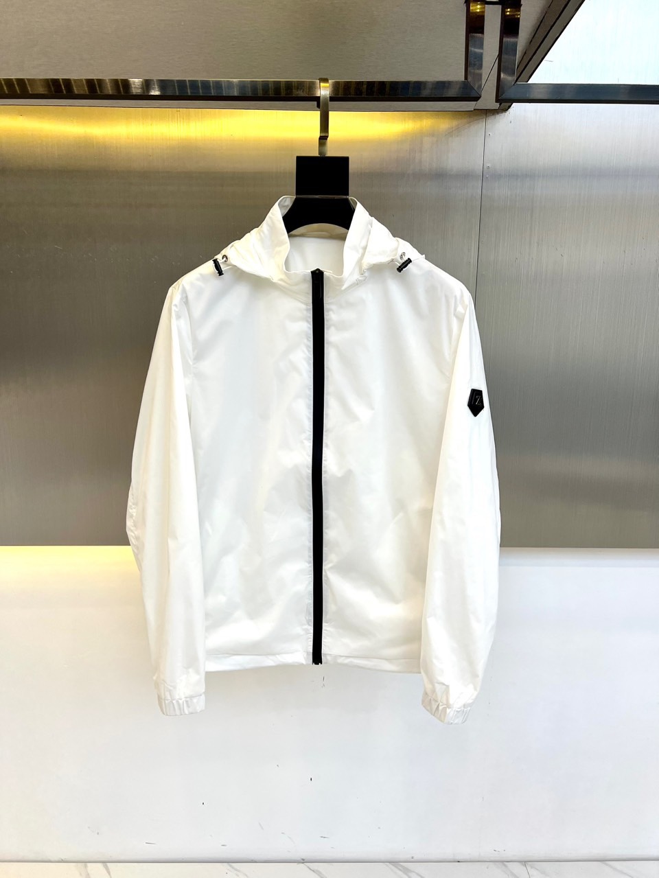 シンプル エルメネジルド・ゼニア ジャケット コピー カジュアル 上品 ブルゾン ホワイト