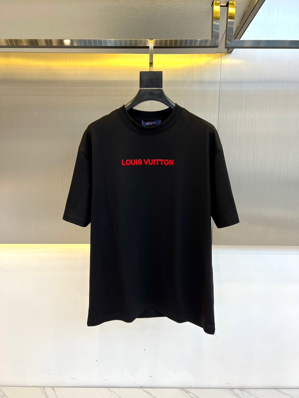 カジュアル シンプル コットン 半袖Tシャツ ルイ・ヴィトン Tシャツ コピー ブラック
