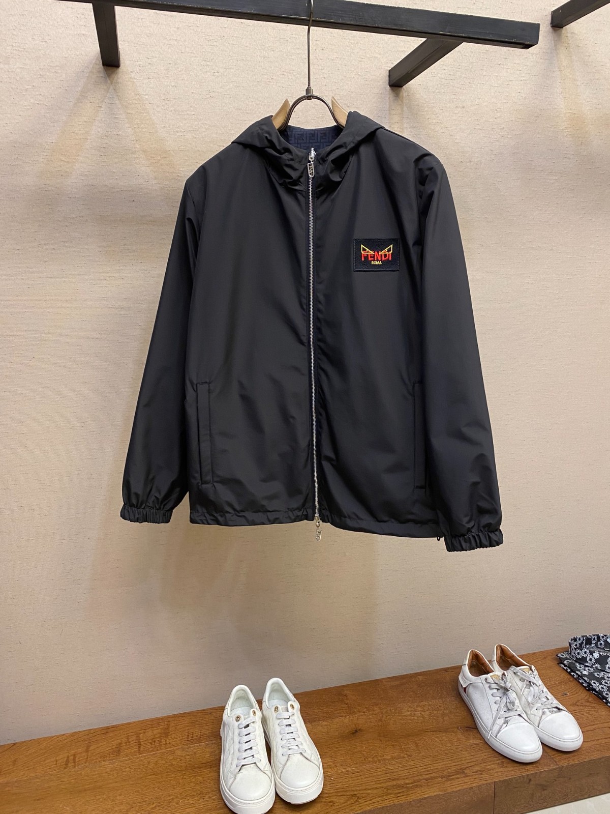 着回し カジュアル リバーシブルジャケット フェンディ ジャケット コピー メンズ