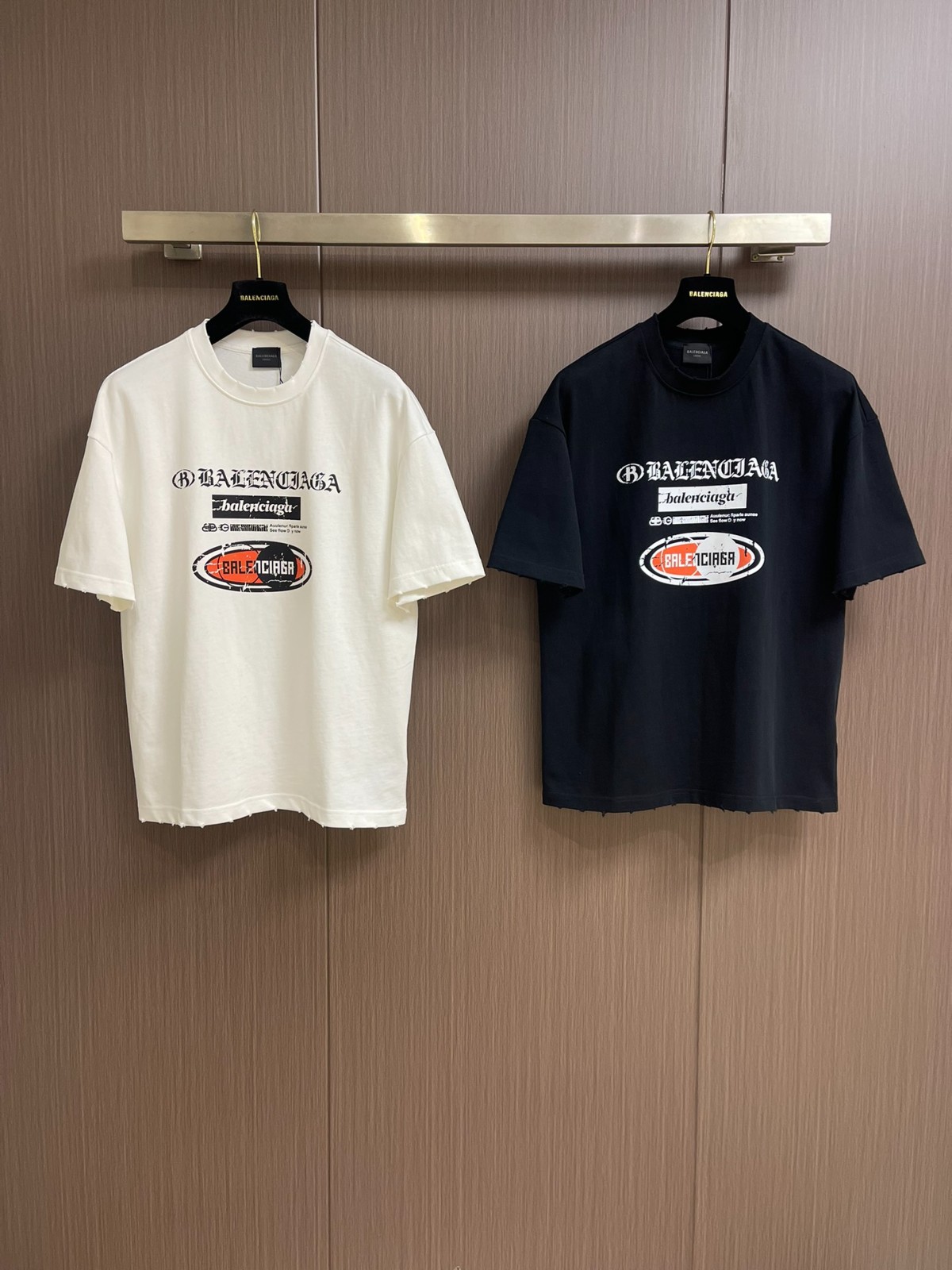 バレンシアガ Tシャツ コピー 定番 カジュアル プリント入り 半袖Tシャツ