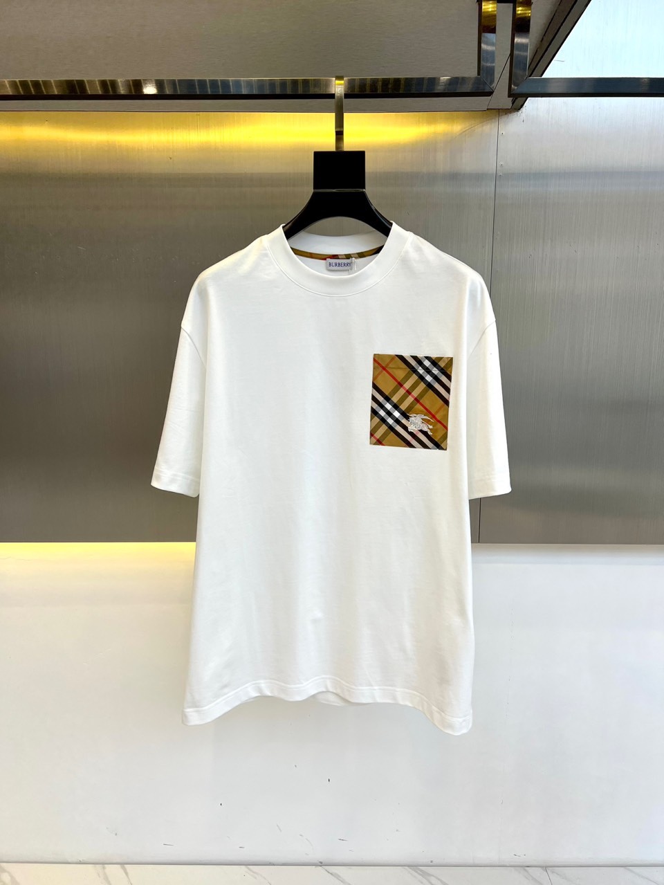 お洒落 コットン 半袖Tシャツ バーバリー Tシャツ コピー クルーネック ホワイト