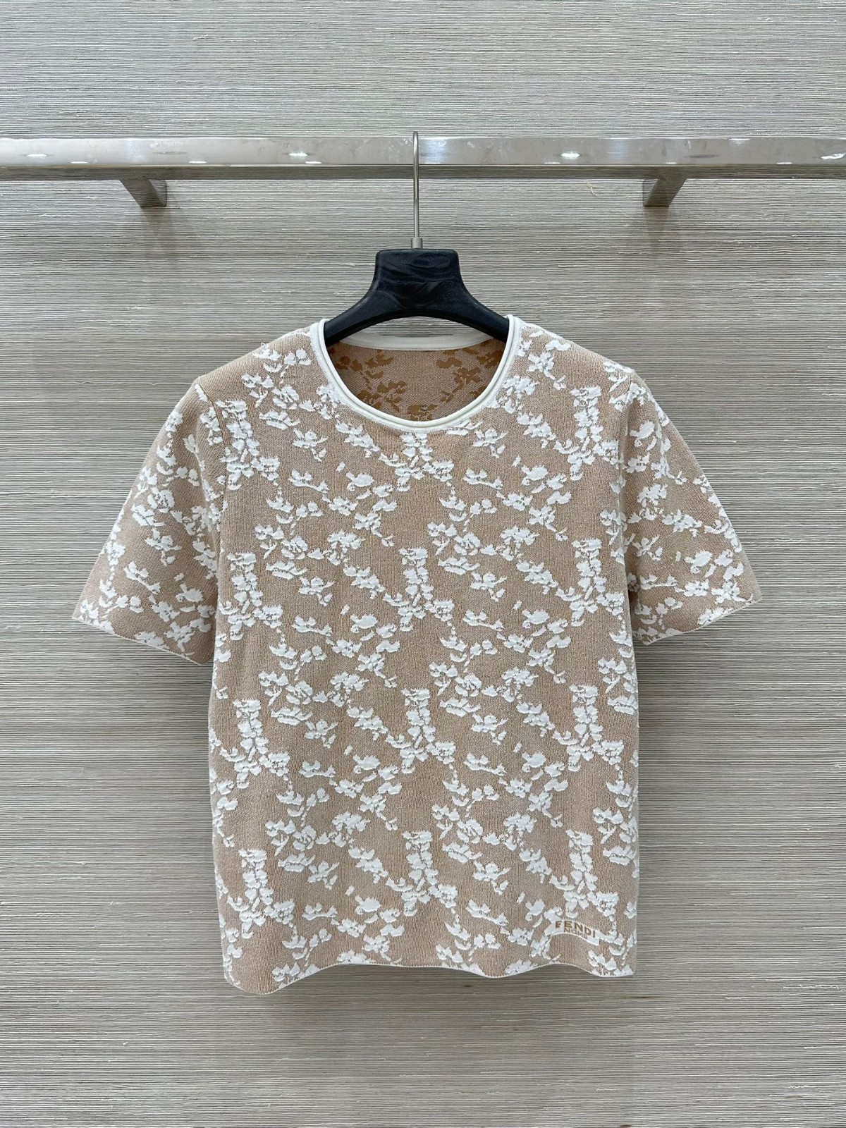 ジャガード フローラルモチーフ 半袖 トップス フェンディ Tシャツ コピー ベージュ