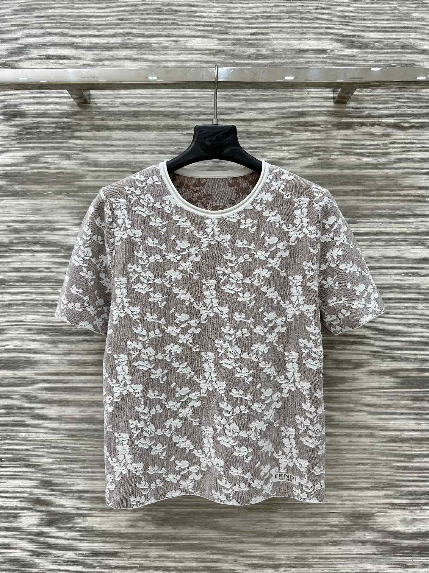 フェンディ Tシャツ コピー レディース ジャガード フローラルモチーフ 半袖 トップス 