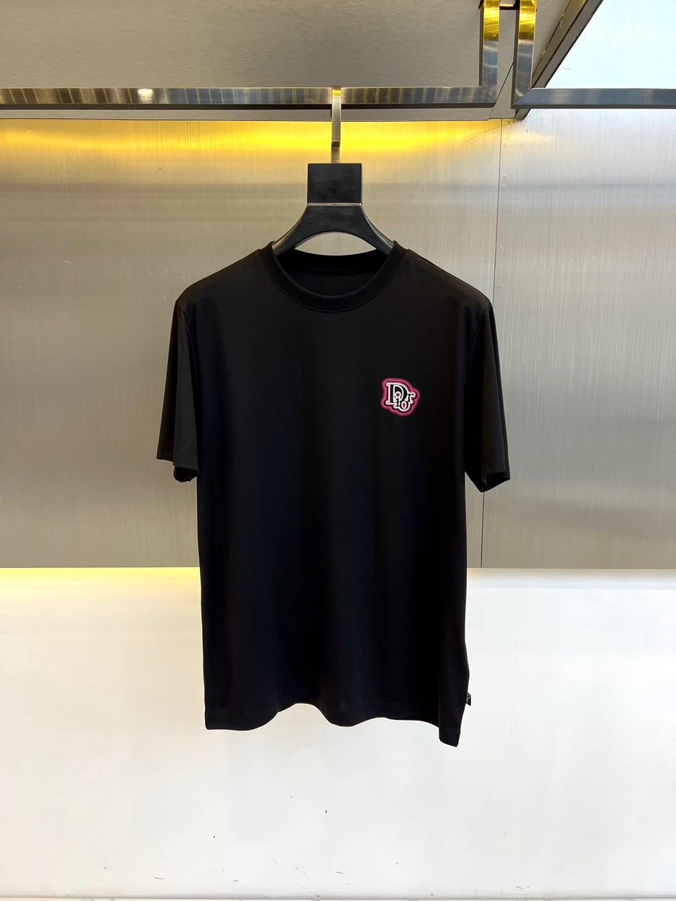 シンプル クリスチャン・ディオール Tシャツ コピー クルーネック 半袖Tシャツ ブラック