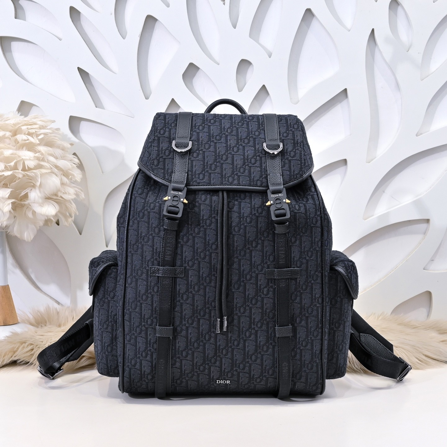 Dior Hit the Road フラップ付き バックパック スーパーコピー ブラック