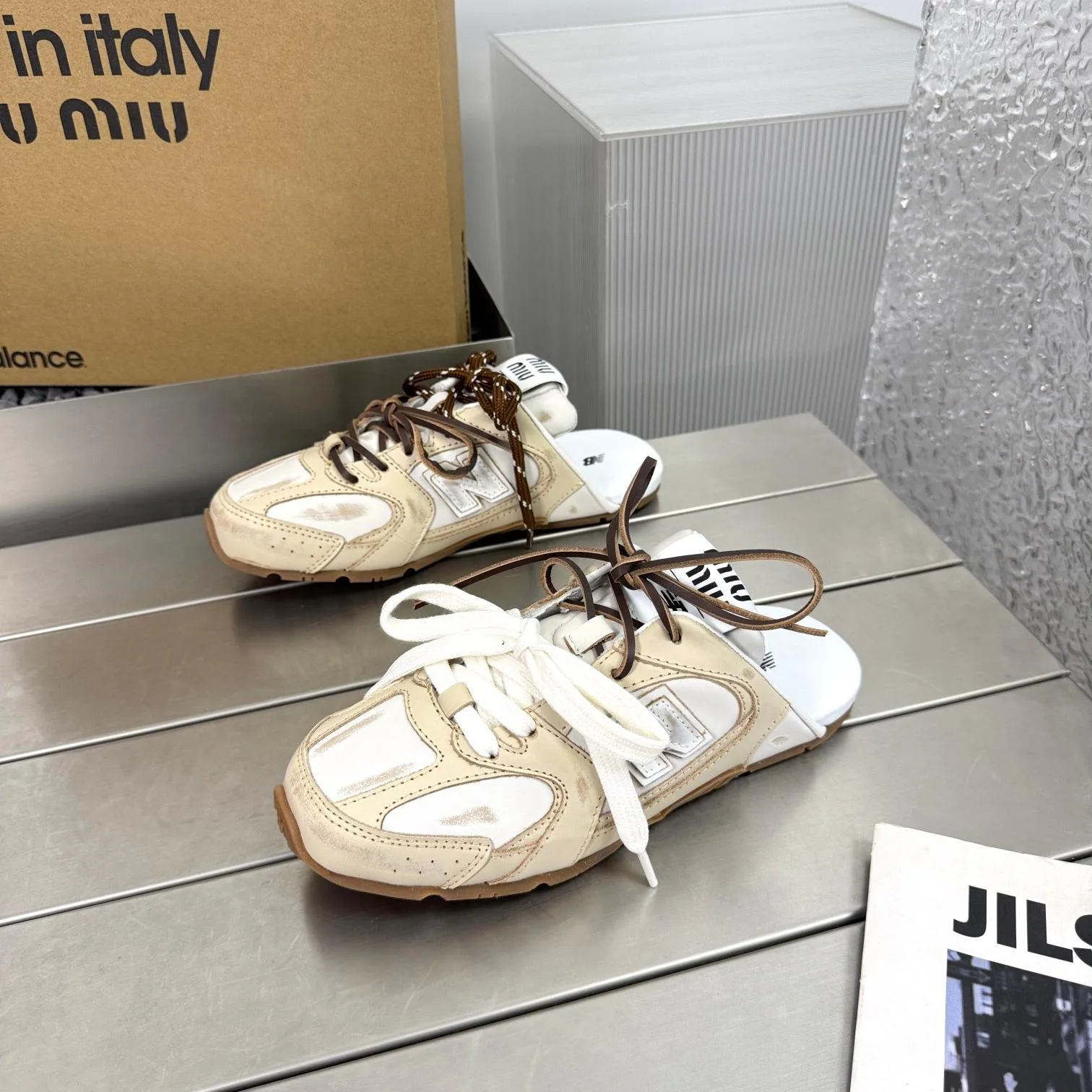 New Balance x Miu Miu 530 SL ミュールスニーカー スーパーコピー ベージュ