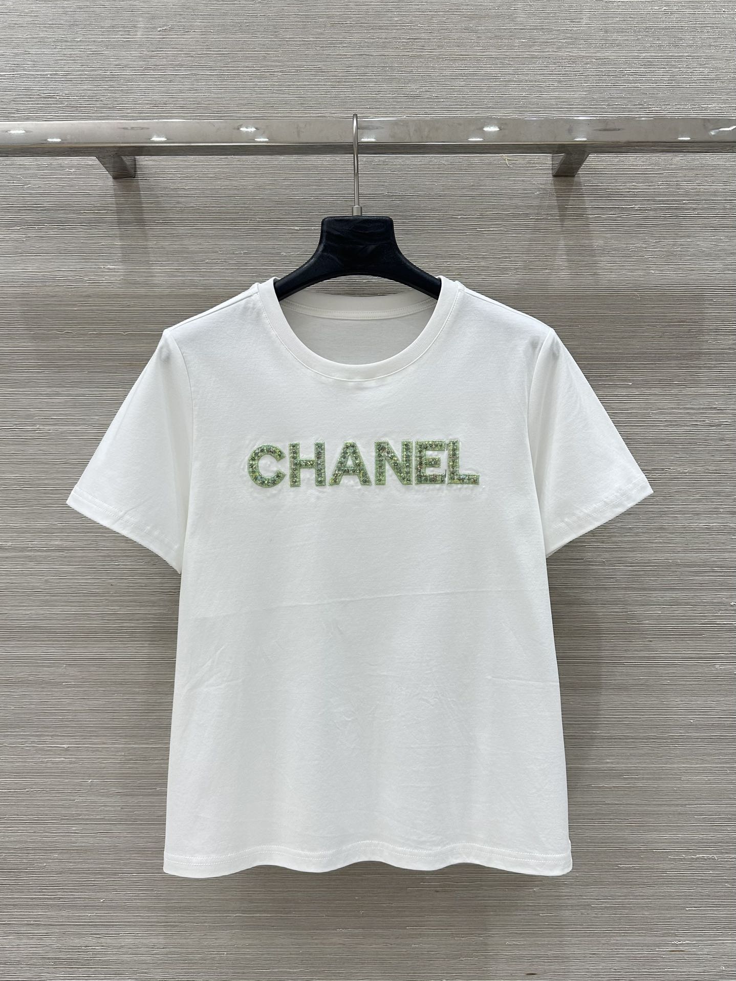 シンプル ロゴ入り コットン 半袖Tシャツ シャネル Tシャツ コピー クルーネック