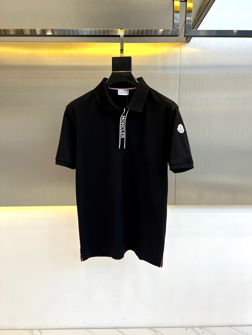 モンクレール Tシャツ スーパーコピー カジュアル コットンピケ 半袖ポロシャツ ブラック