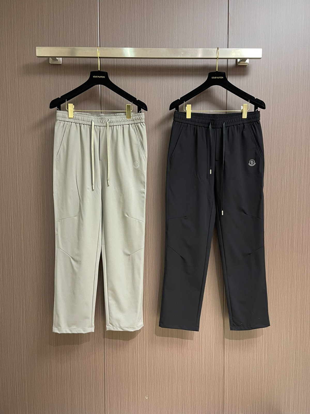 上品 カジュアル モンクレール パンツ スーパーコピー メンズ ロングパンツ