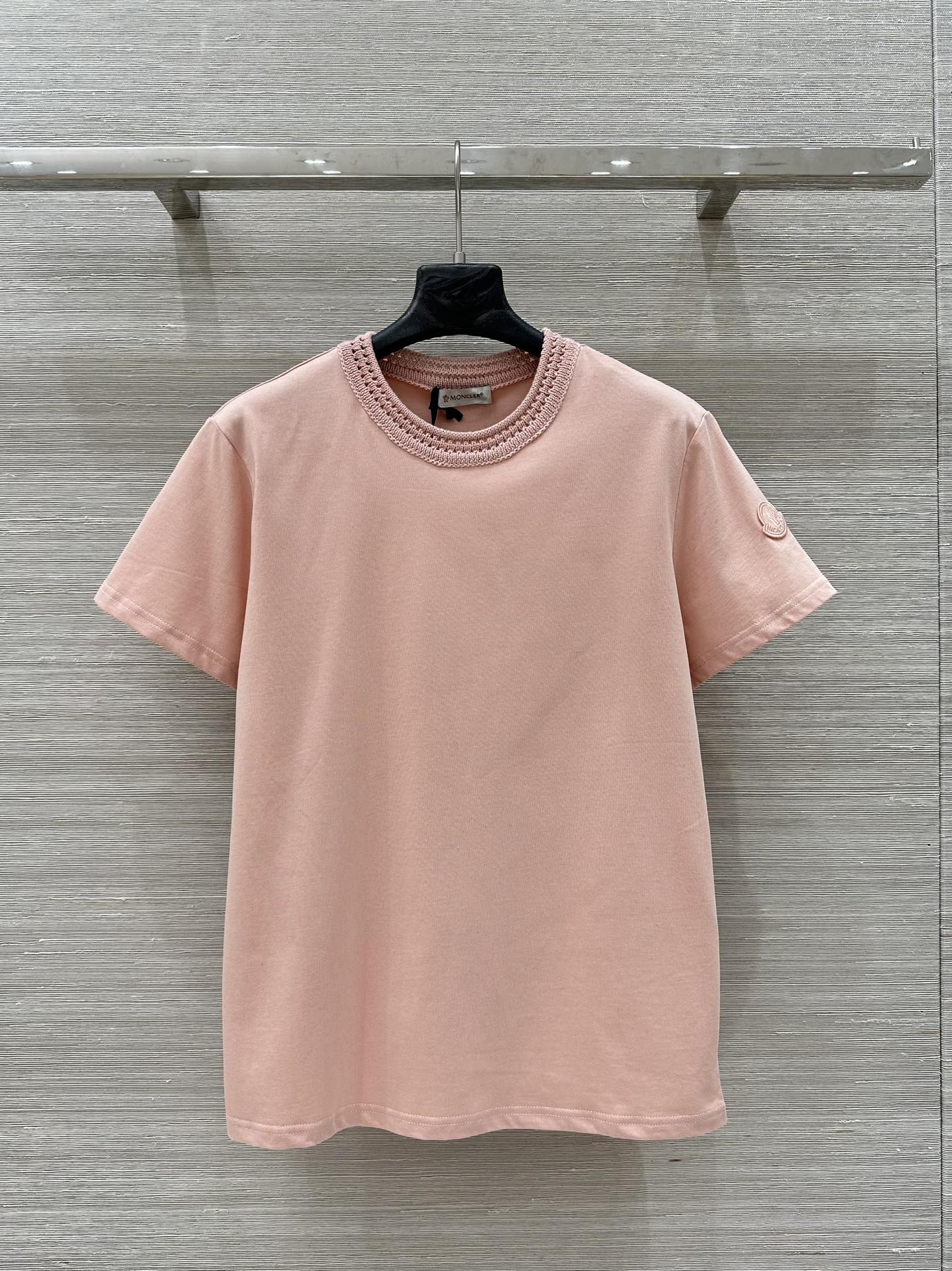 フェンミン お洒落 モンクレール Tシャツ スーパーコピー コットン 半袖Tシャツ ピンク