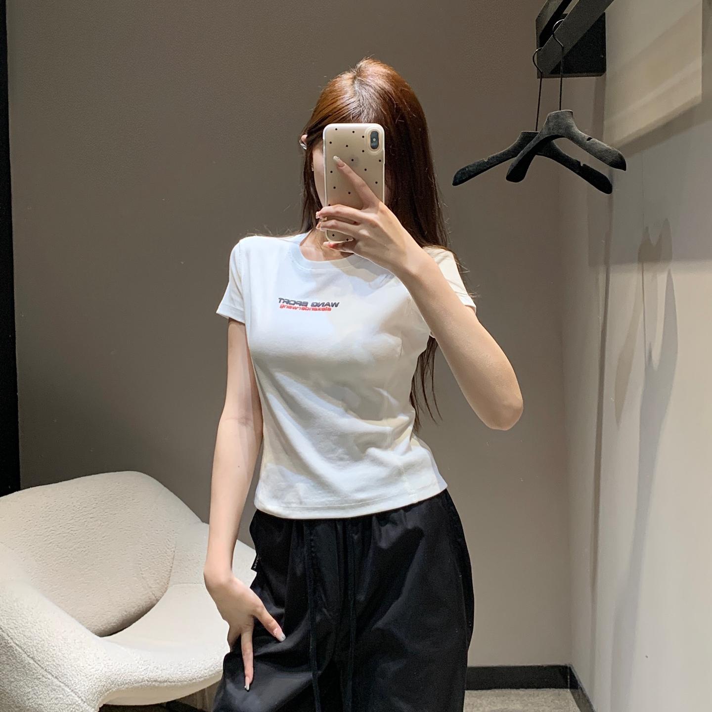 アレキサンダーワング Tシャツ コピー シンプル ロゴ コンパクト 半袖Tシャツ ホワイト