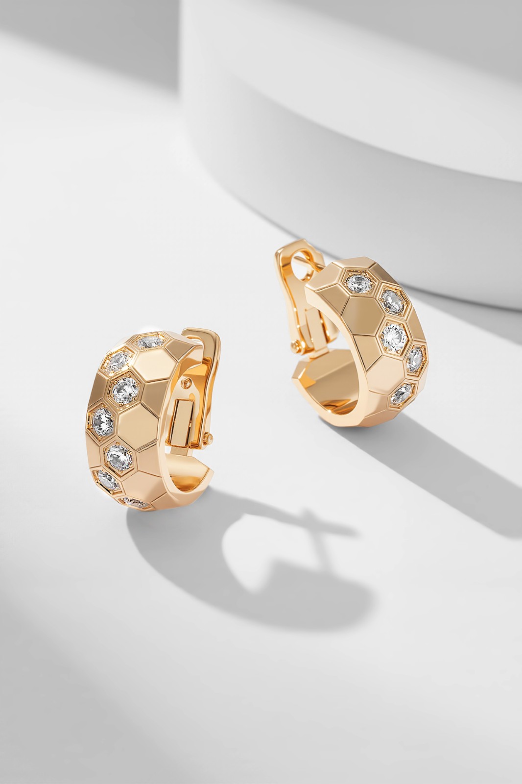 BEE DE CHAUMET 「ビー ドゥ ショーメ」コレクション フープイヤリング コピー