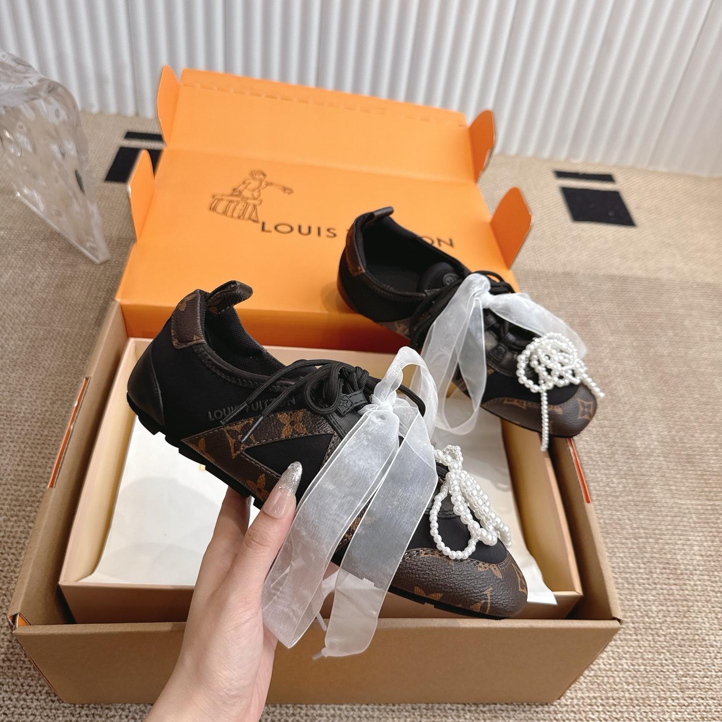 モノグラム LV スニーカリーナ ルイ・ヴィトン スニーカー スーパーコピー