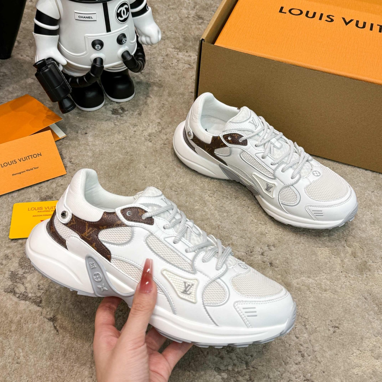 おしゃれ カジュアル LV オリンピア スニーカー ルイ・ヴィトン スニーカー スーパーコピー ホワイト