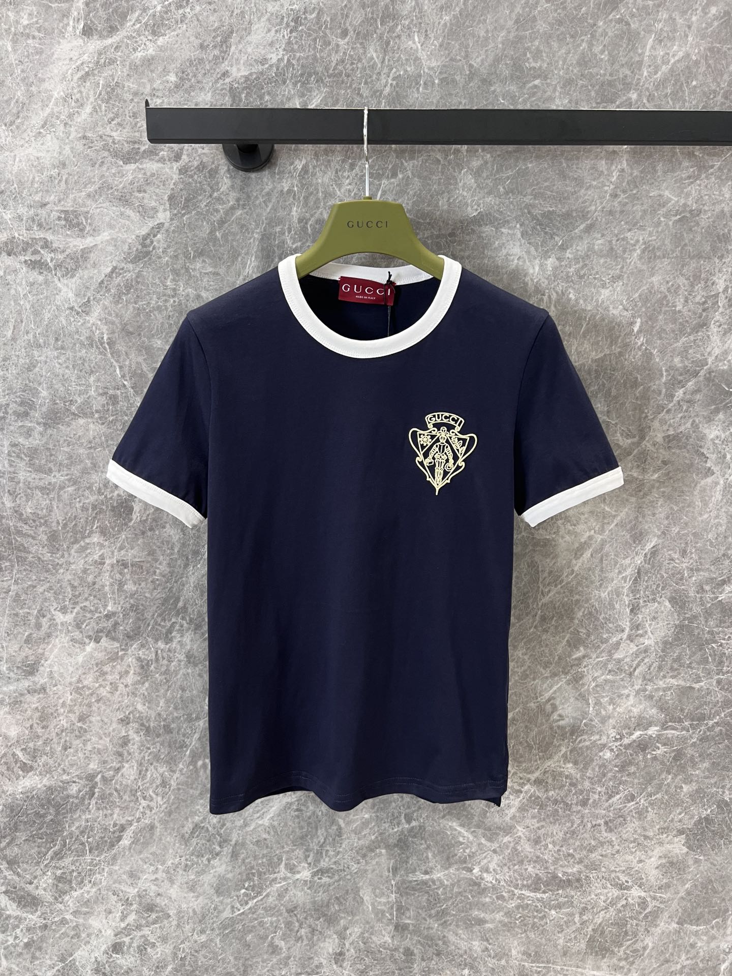 カジュアル 合わせやすい 半袖Tシャツ グッチ Tシャツ コピー トップス