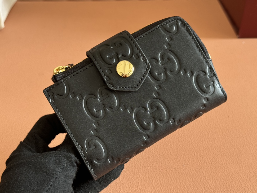 GG レザー 二つ折り コンパクト ミニ財布 グッチ スーパーコピー 790131