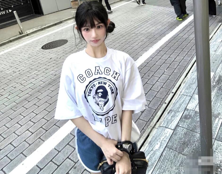 注目コラボ BAPE X COACH 半袖Tシャツ コーチ Tシャツ スーパーコピー ユニセックス