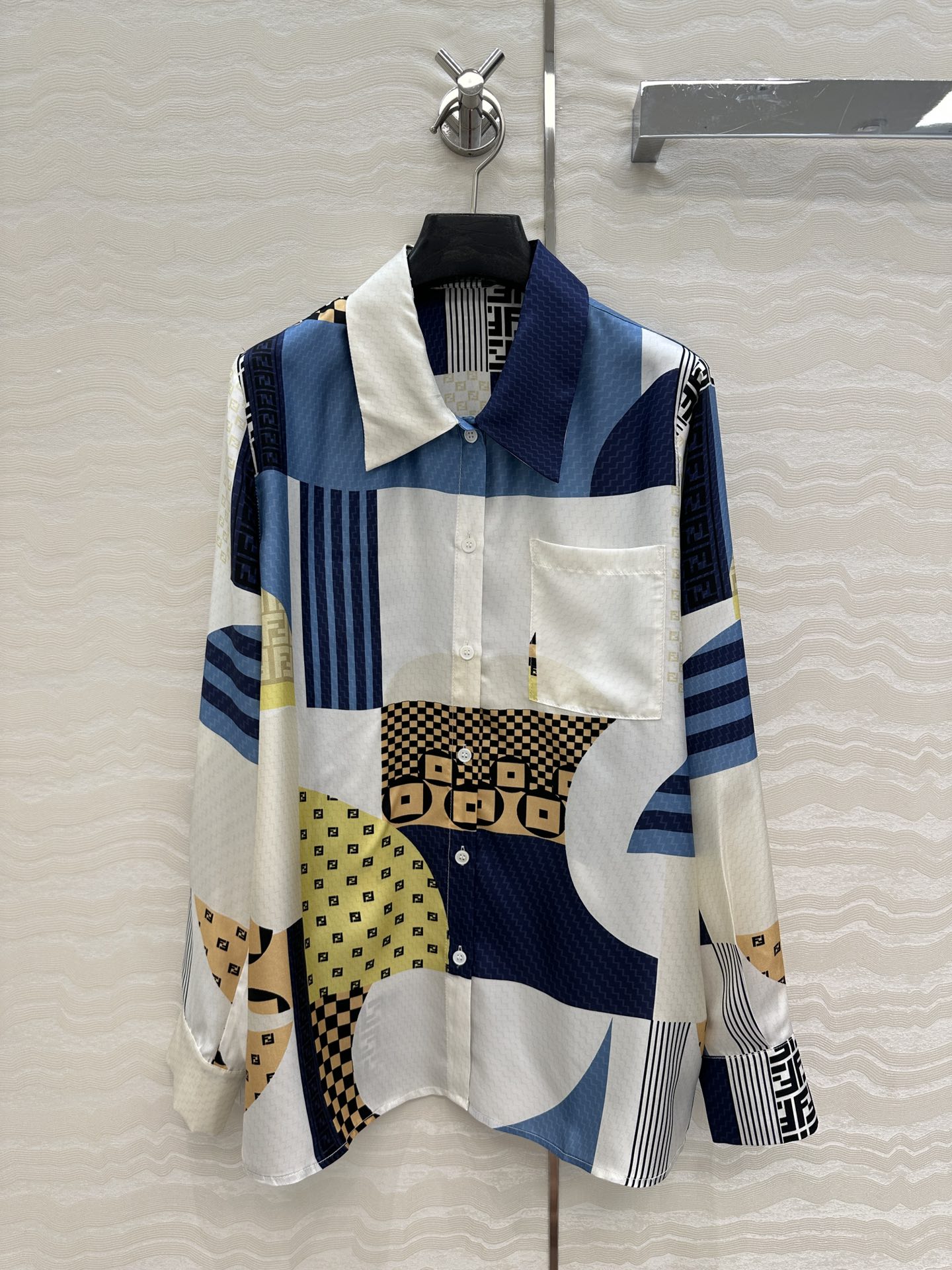 フェンディ シャツ コピー パッチワークプリント シルクシャツ レディース トップス