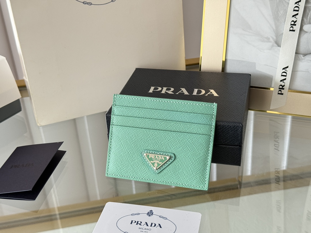 人気 シンプル トライアングルロゴ カードケース プラダ 財布 コピー グリーン