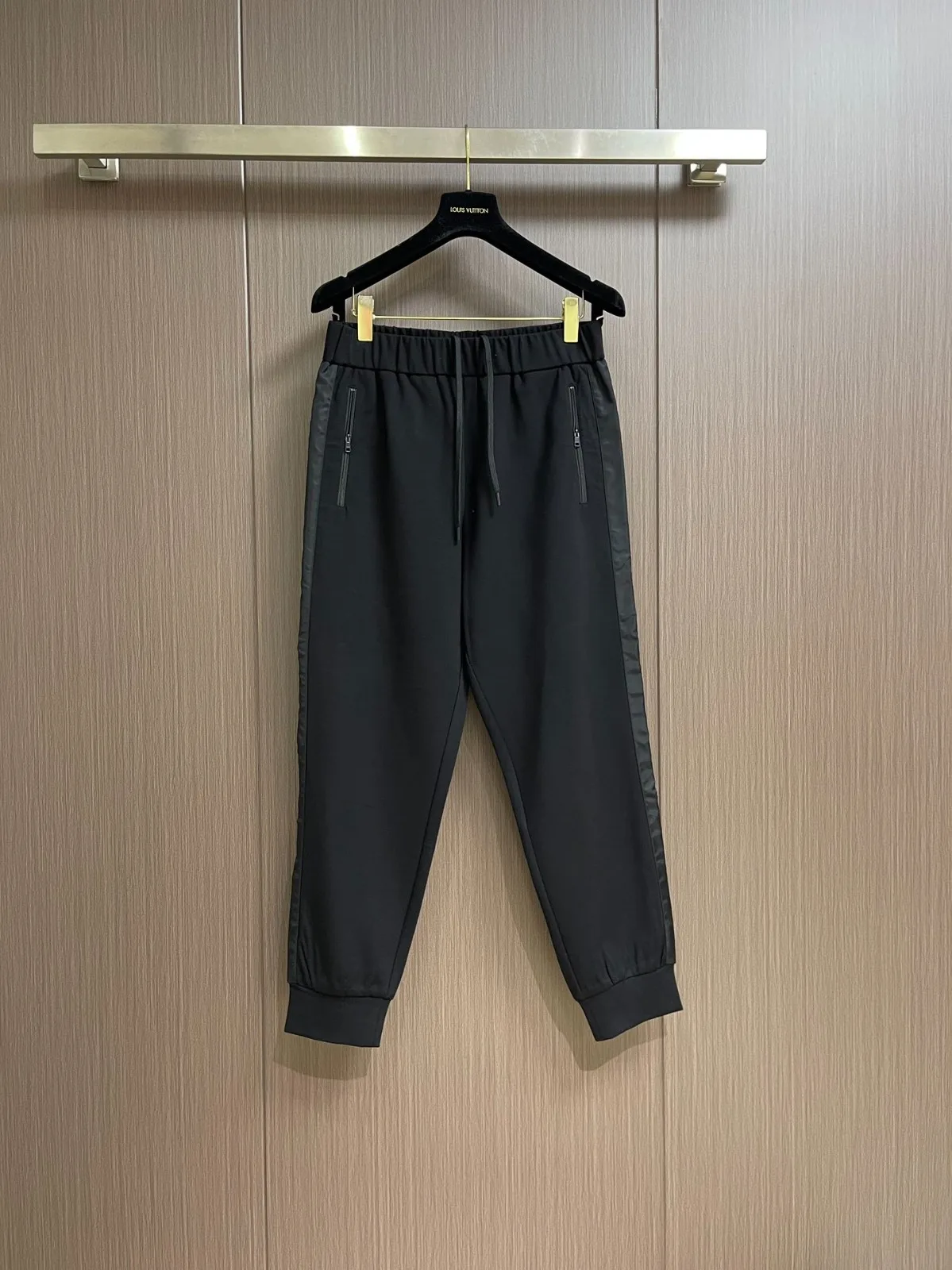 人気 カジュアル ジョーカーパンツ プラダ パンツ コピー メンズ 人気 カジュアル ジョーカーパンツ プラダ パンツ コピー メンズ