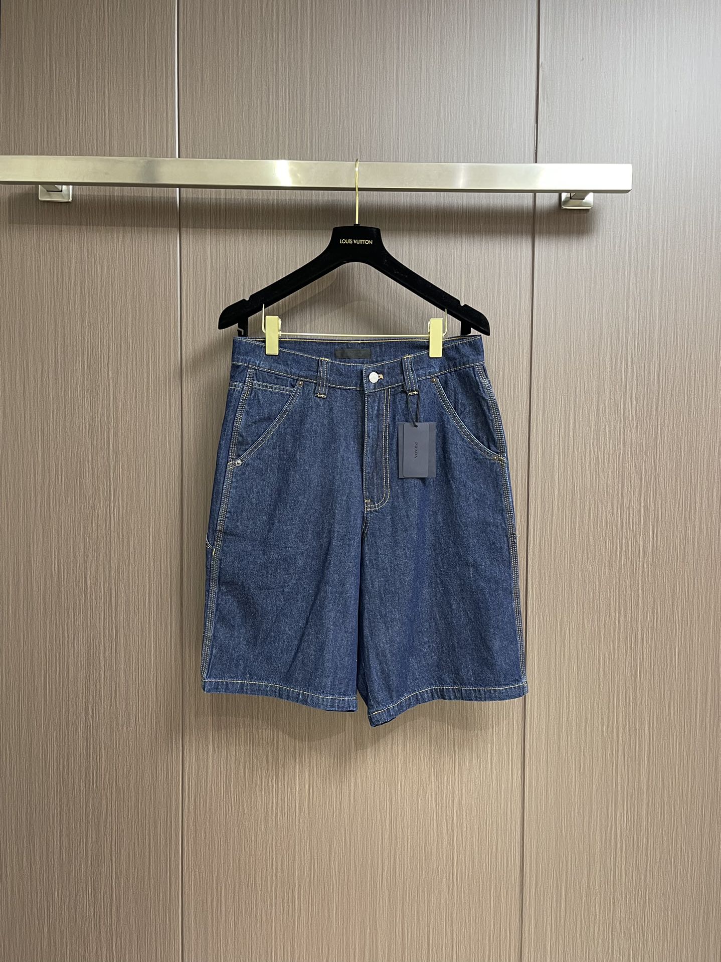 カジュアル デニム ショートパンツ プラダ パンツ コピー メンズ
