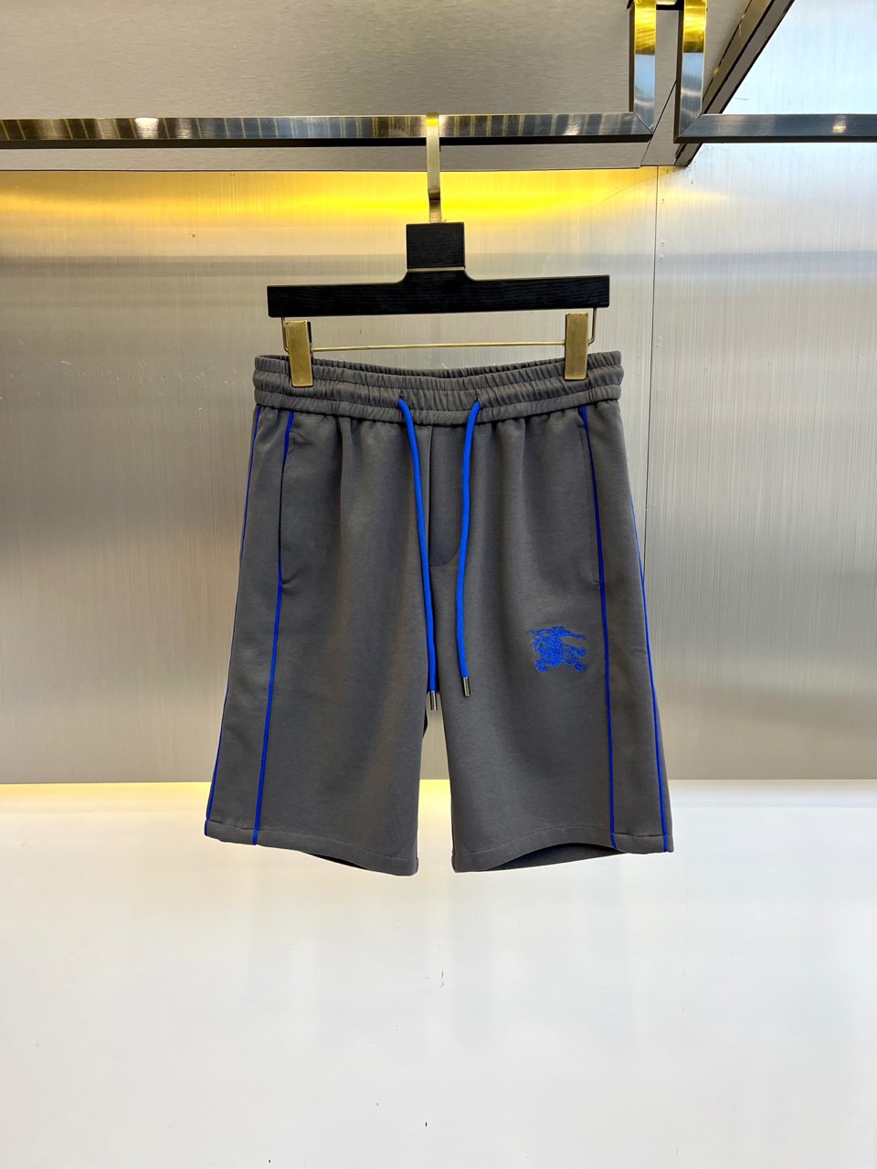 定番 カジュアル コットンショートパンツ バーバリー パンツ コピー グレー