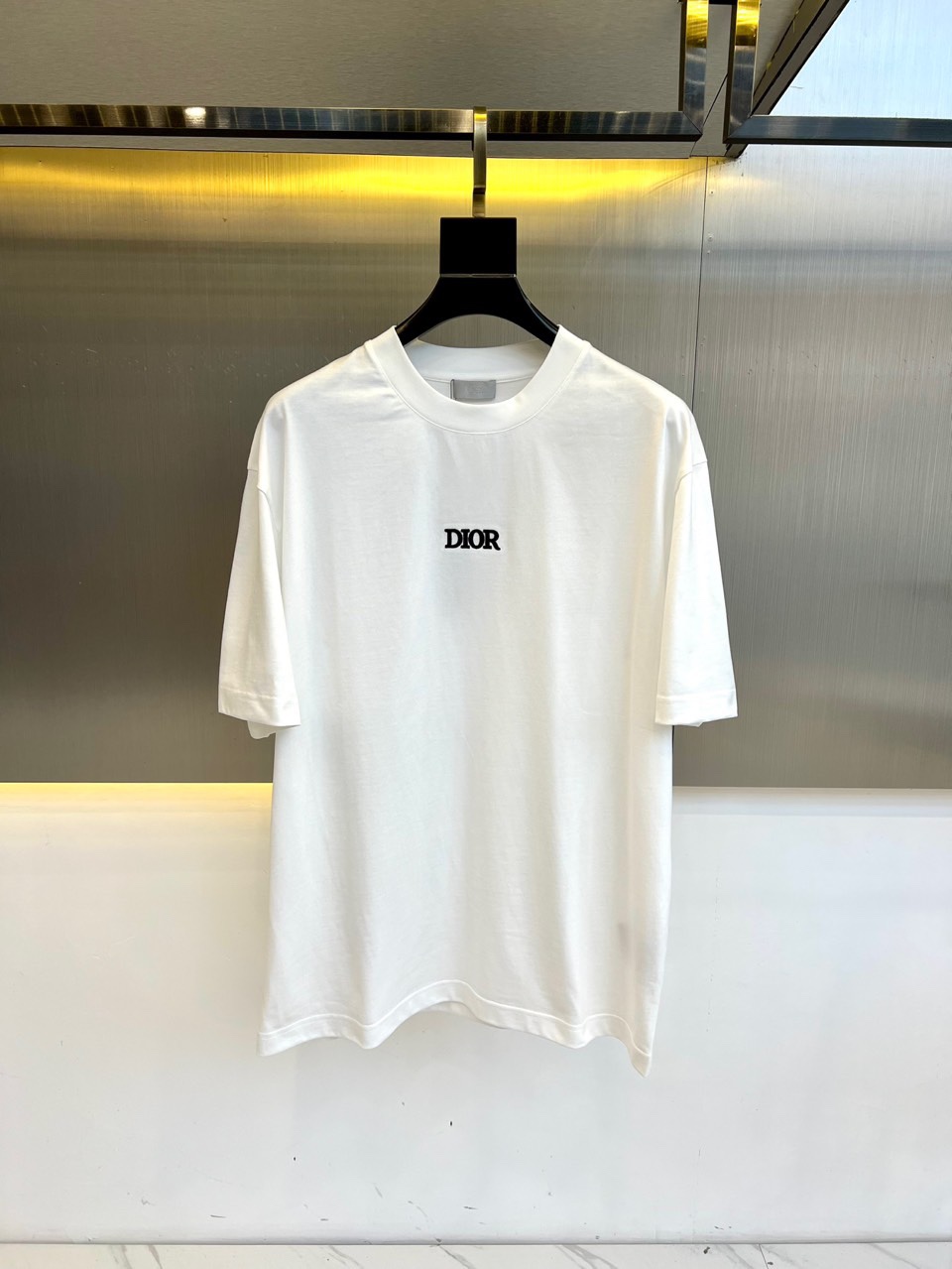 カジュアル ロゴ 半袖Tシャツ クリスチャン・ディオール Tシャツ 偽物 ホワイト