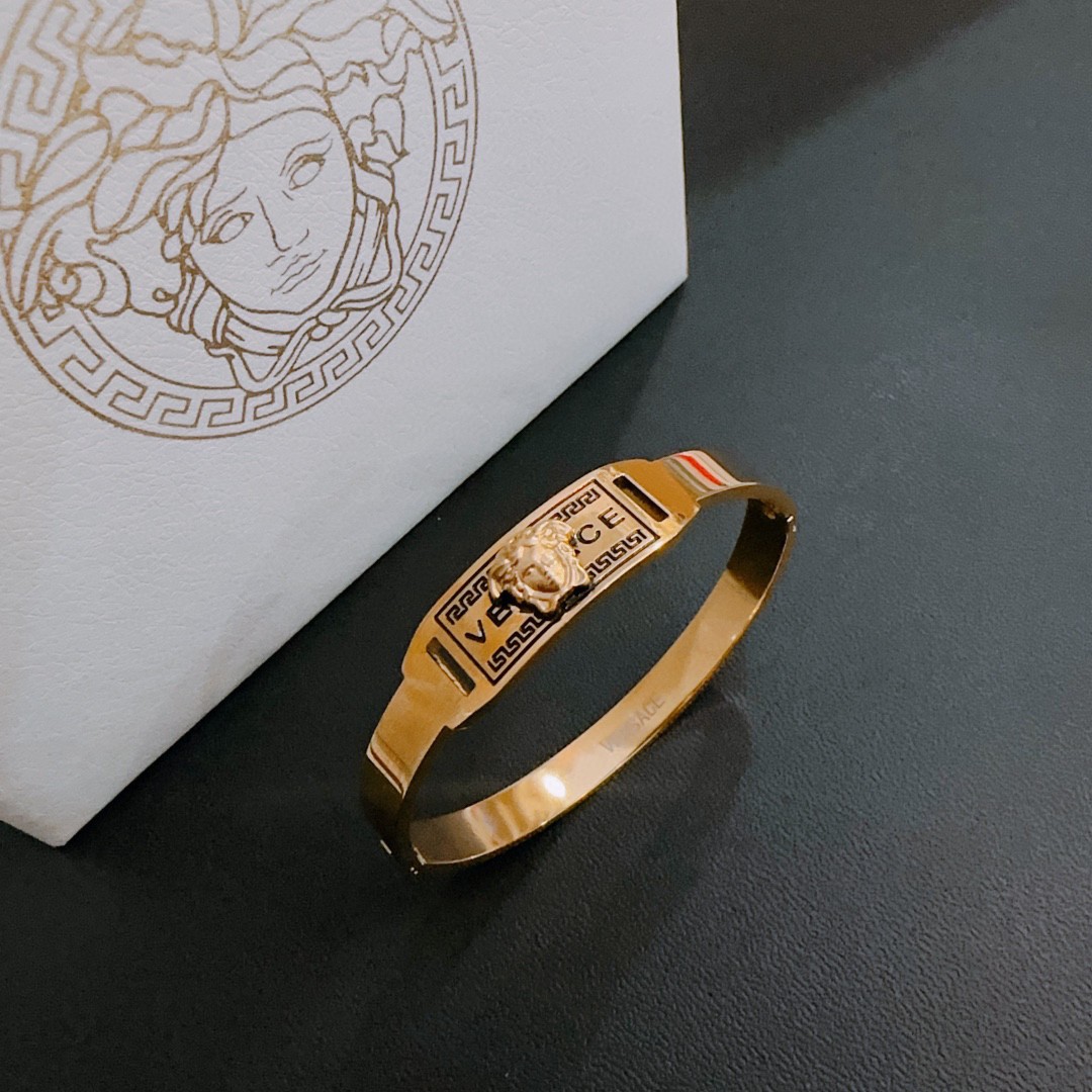 洗練された 人気 ヴェルサーチェ ブレスレット 偽物 バングルブレスレット アクセサリー
