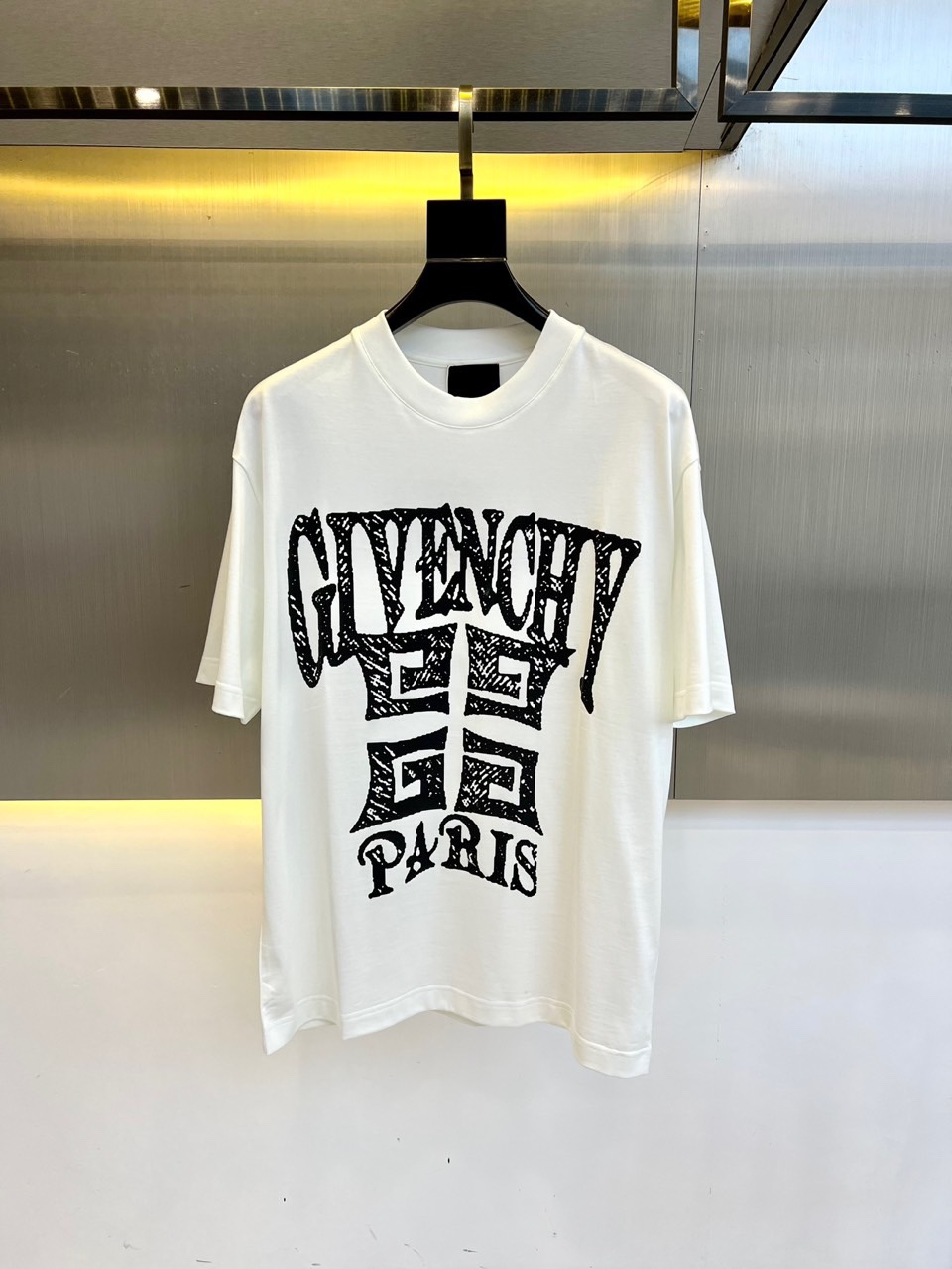 目を引く ロゴ入り コットン ジバンシィ Tシャツ 偽物 半袖Tシャツ ホワイト
