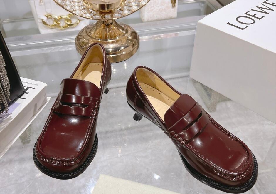 今季注目！カンポローファー ロエベ シューズ スーパーコピー ブラウン
