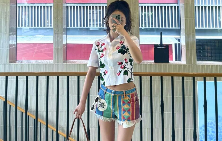 目を引く プリント デニムショートパンツ ロエベ ジーンズ コピー レディース